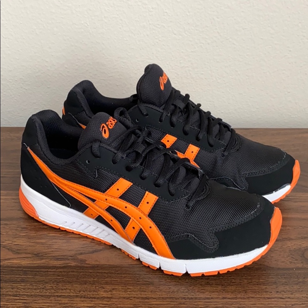 Asics Gel Clayton Mens size 9, Black and Orange